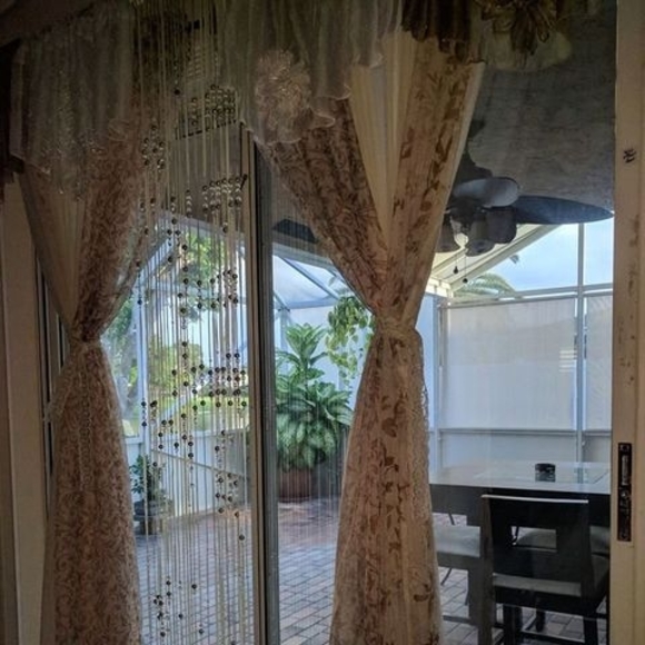 Meet your Posher, Kim anh - Picture 1 of 1